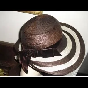 Elsa Schiaparelli | Accessories | Rare Elsa Schiaparelli  display picture 3